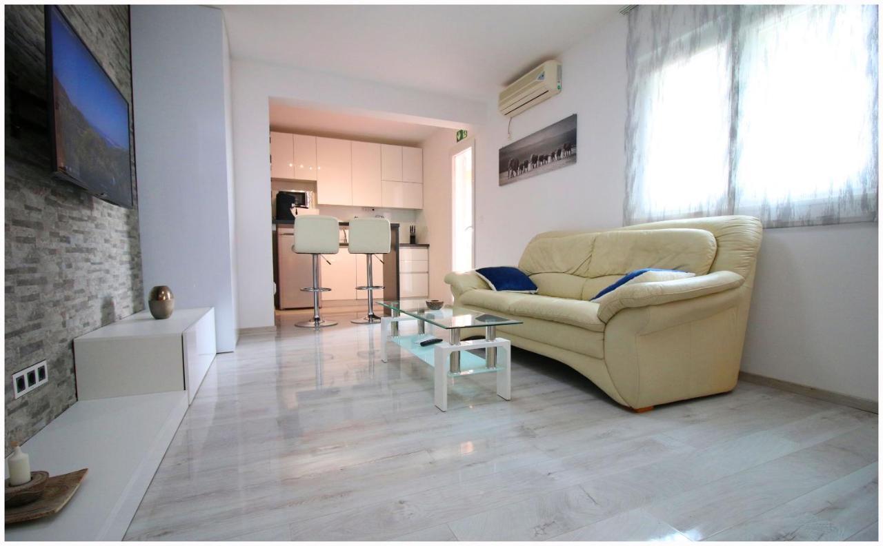 Apartments Eva Primošten Dış mekan fotoğraf