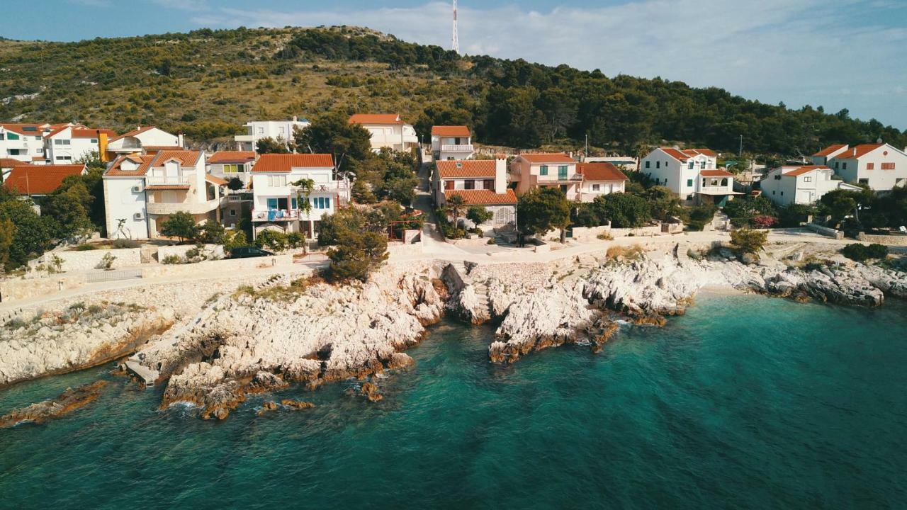 Apartments Eva Primošten Dış mekan fotoğraf
